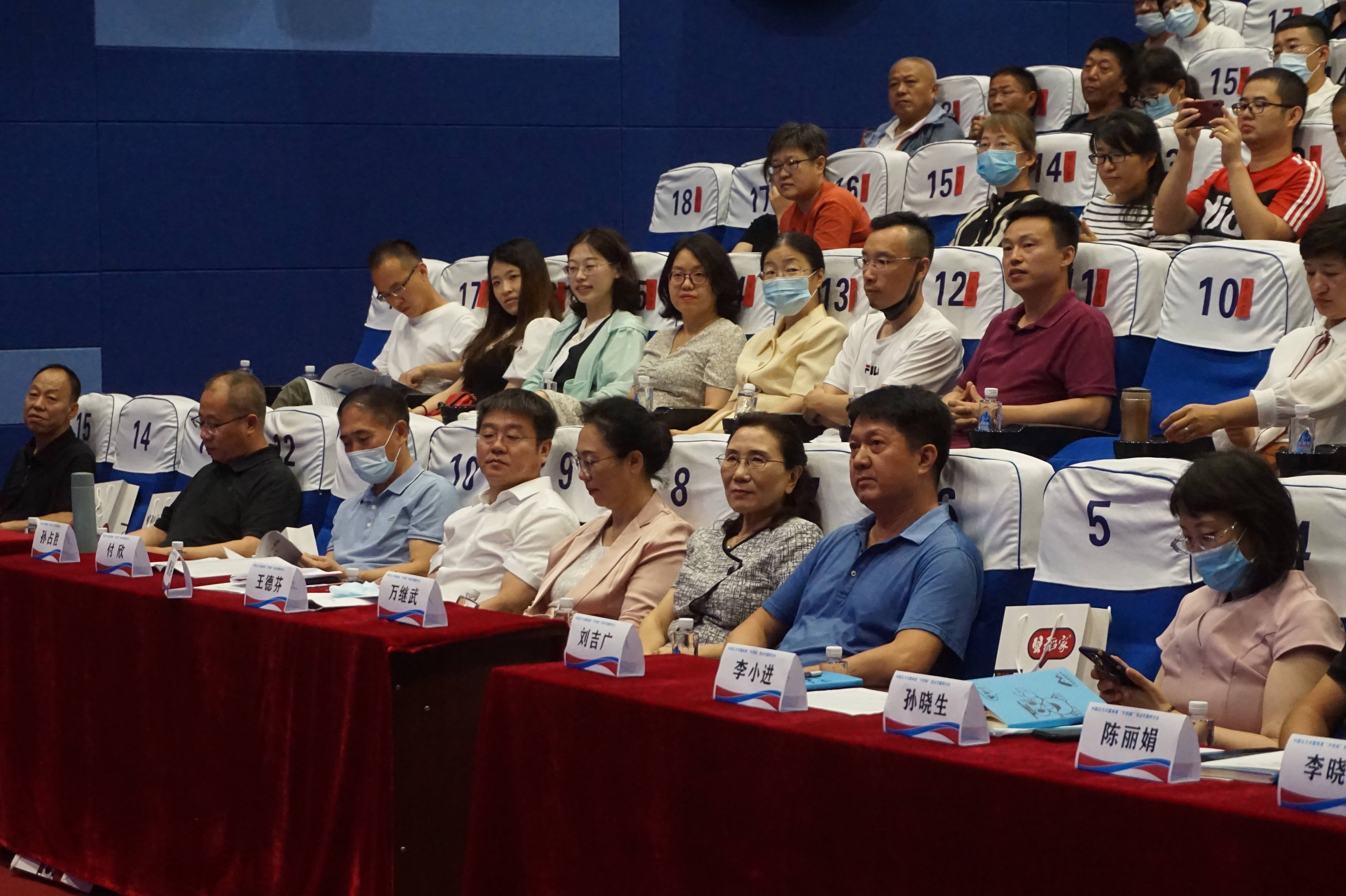 河蟹养殖技术视频教程_河蟹养殖新技术视频_北方养殖河蟹技术视频