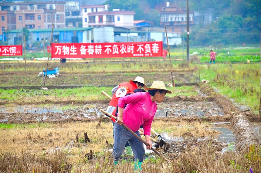 致富经一万元起步_致富第一步_今年0元致富金点子