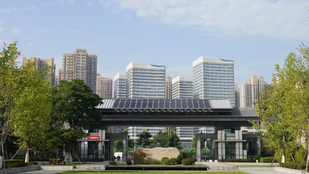 引进优质民办教育的利弊_引进优质民办学校的反思与建议_引进民办优质学校经验材料