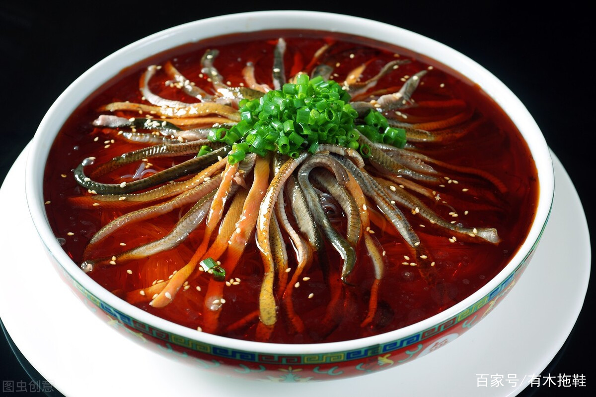 黄鳝蚯蚓养殖技术视频_致富经蚯蚓养殖黄鳝_蚯蚓养殖黄鳝黄鳝的生长速度