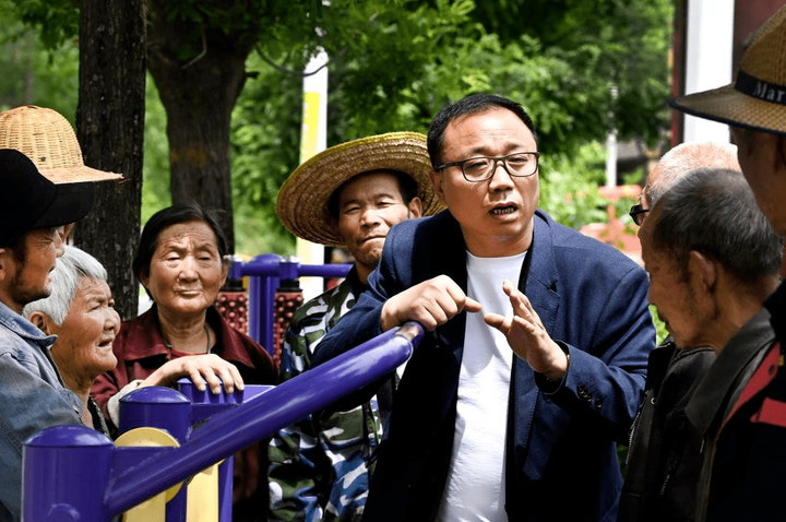 致富经核桃种植_核桃种植效益_致富核桃种植视频