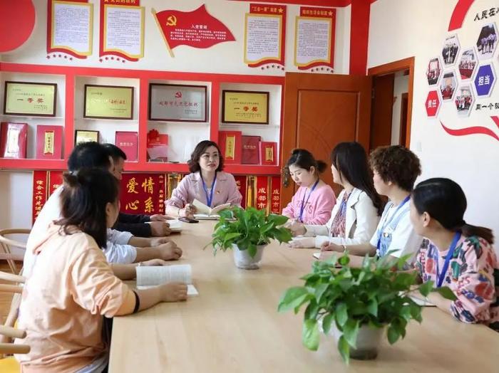 致富经2019年全集养鸡视频_致富经四川律师回家养鸡_致富经cctv7养鸡视频全集