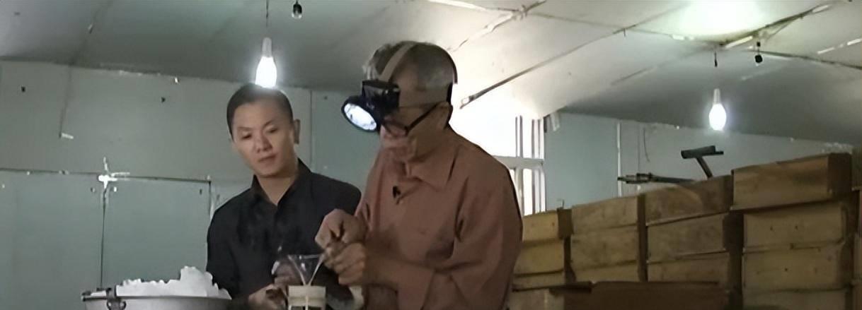 致富经蟒蛇养殖_致富经养蛇视频大全_致富经之养蛇视频全集
