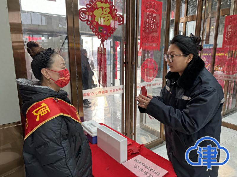 【新春走基层】为了服务区的优质服务 她大年初一依然奔波在高速公路上