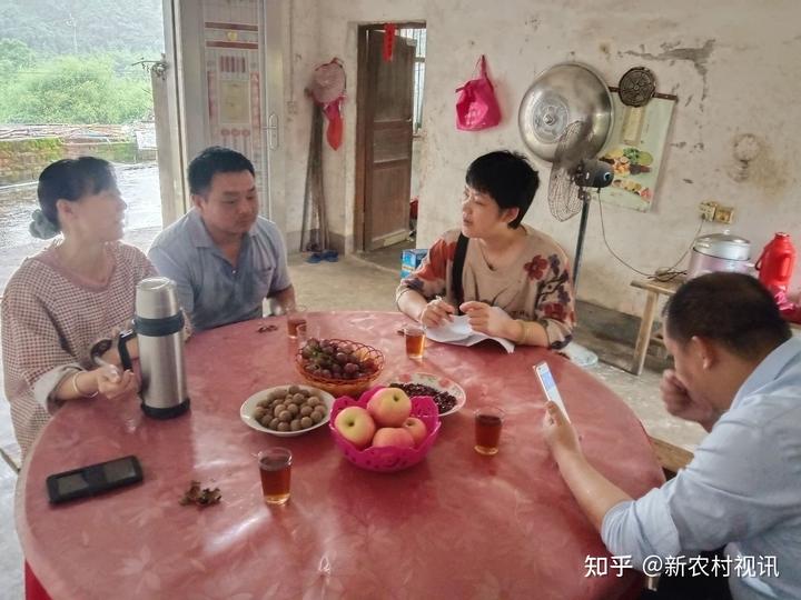 蜂蜜养殖户_养蜂致富经_养殖蜂蜜致富带头人的话