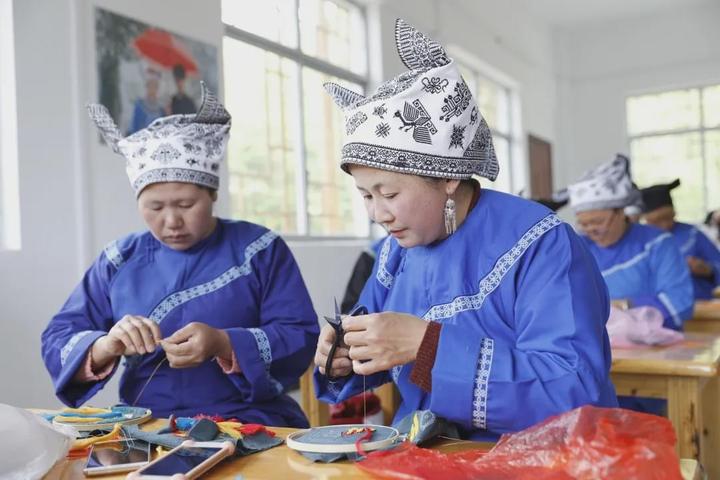 海南养殖业什么最赚钱农村_致富海南养殖企业_海南养殖什么致富