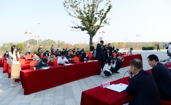 韩城：花椒铺就致富路 51个贫困村脱贫出列 （组图）