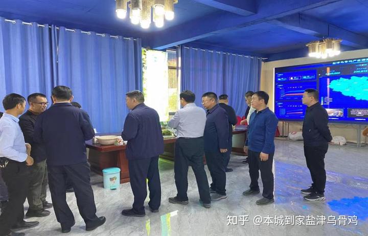 养殖乌骨种类鸡技术与管理_乌骨鸡的养殖技术和种类_养殖乌骨鸡怎么样