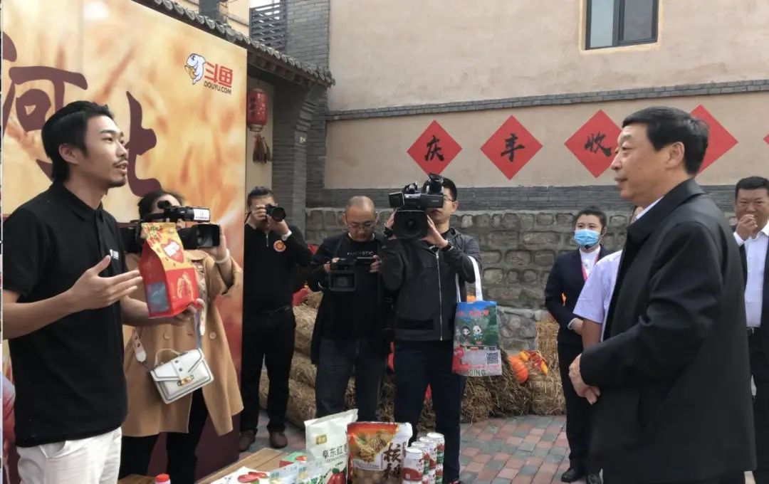 斗鱼养殖致富视频_养殖斗鱼赚钱吗_视频致富养殖斗鱼是真的吗