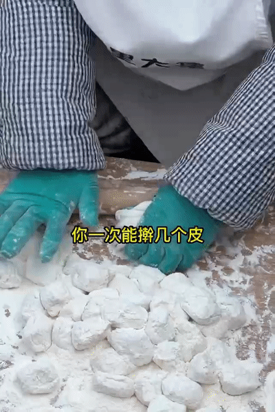 致富经纯手工水饺视频_纯手工饺子制作视频_手工饺子视频