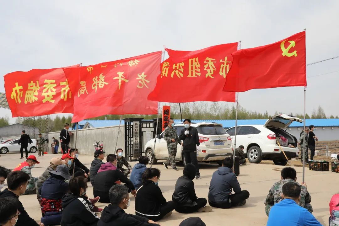 红梅的养殖技术_红梅养殖技术与管理_红梅养殖技术视频