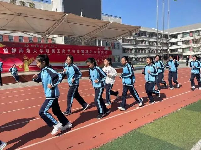 引进民办优质学校经验材料_引进民办学校的好处_引进优质民办教育的利弊