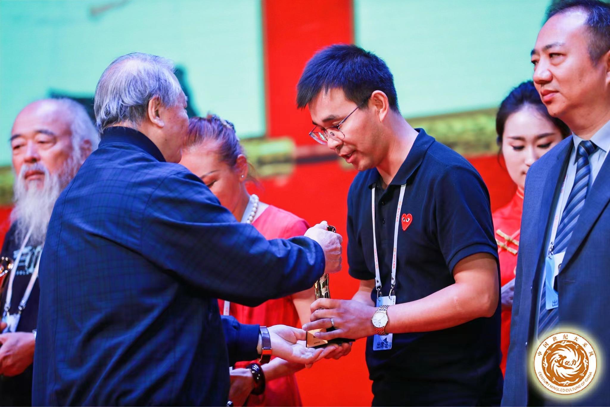 从“职业农民”到集团CEO:青年企业家张春虎的进阶之路
