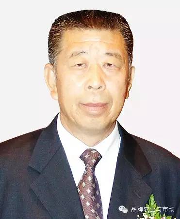 致富养牛牛人_致富经2016年养牛_致富经2019年全集养牛视频
