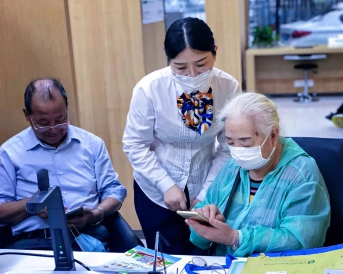 柜面优质服务案例_柜面服务优质品质经验分享_柜员优质服务