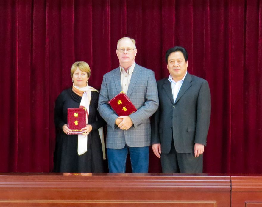 种羊场Roger夫妇