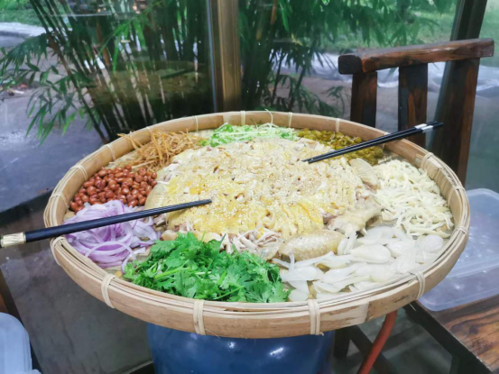 土公鸡养殖_养土公鸡的利润与成本_致富经养土公鸡