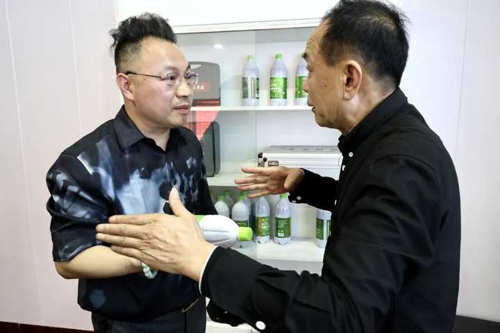 致富养殖甲鱼藕塘图片_致富经藕塘养殖甲鱼_致富养殖甲鱼藕塘图片大全