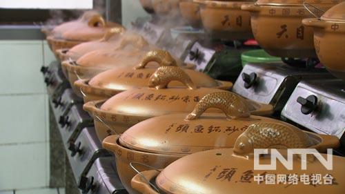 [致富经]挣钱就靠大鱼头(20140320)
