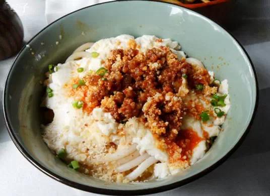 云南羊肉粉的做法大全_昆明羊肉米线店加盟_云南昆明羊肉米粉致富经