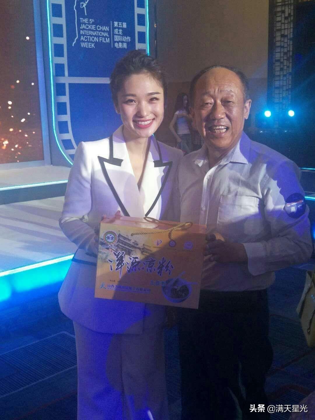 致富经李瑞凉粉_致富经李瑞凉粉_致富经李瑞凉粉