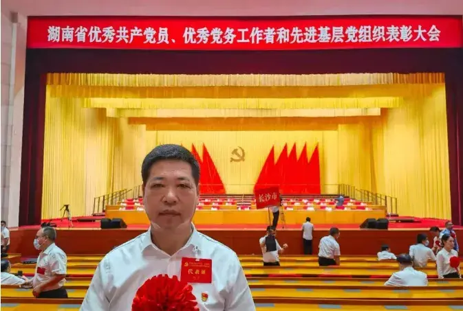 罗氏虾养殖户_罗氏虾养殖技术视频_湖北罗氏虾养殖技术