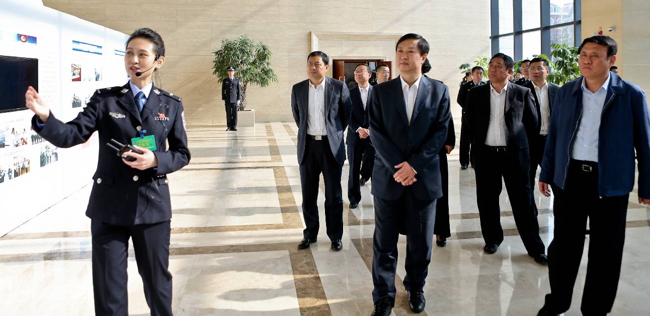 王强带队学习优化营商环境建设经验