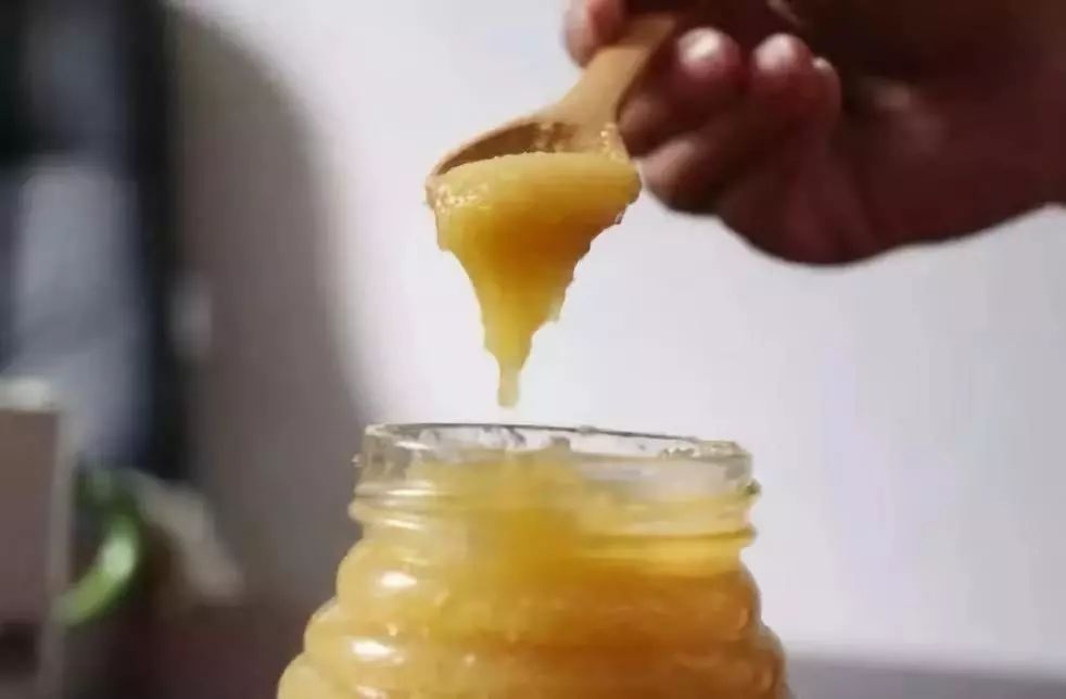 蜂蜜的养殖_蜂蜜养殖户_土蜂蜜养殖技术