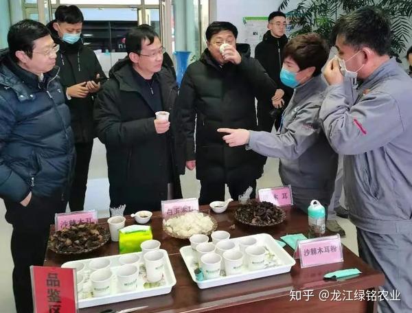 国家扶贫办检查组来绿铭农业调研