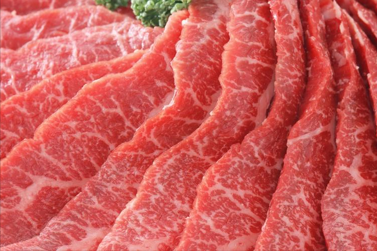致富养殖黄牛赚钱吗_黄牛养殖致富经视频_致富经黄牛养殖