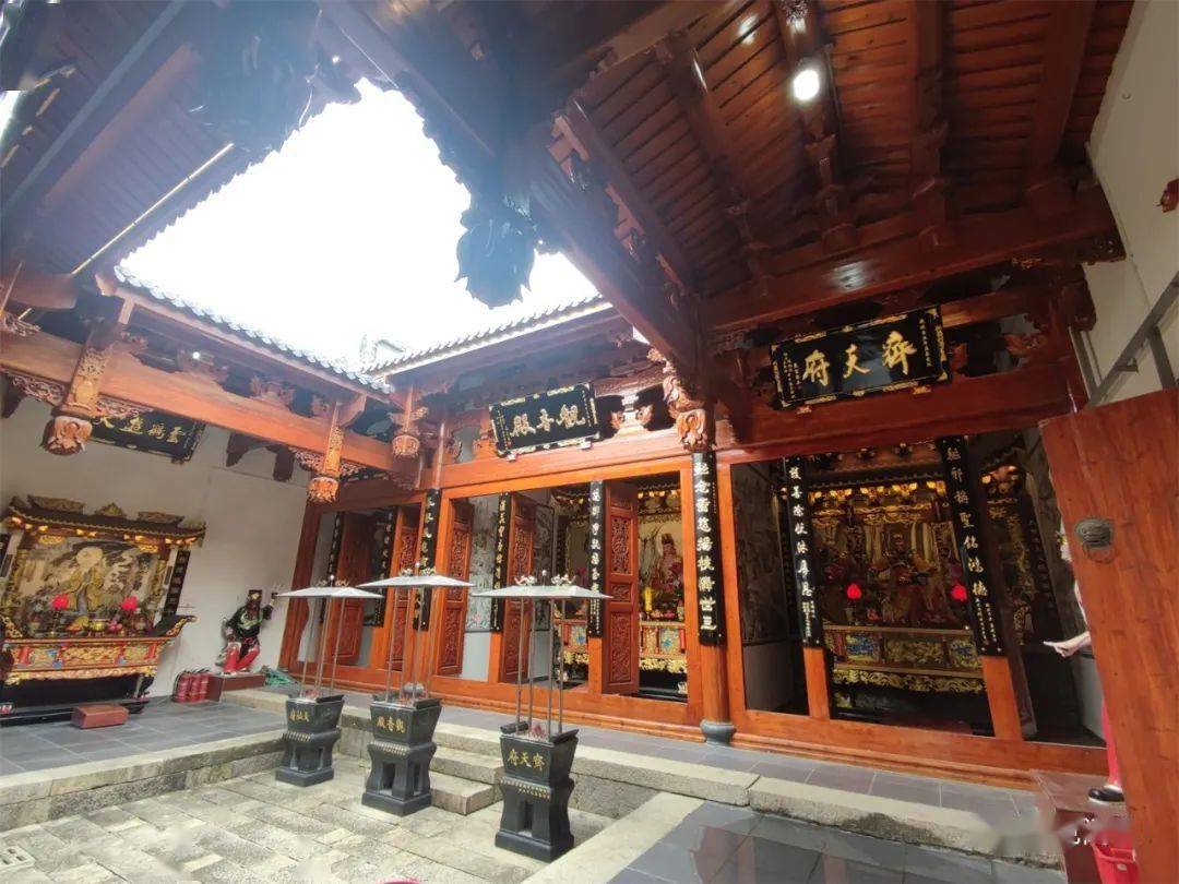 cctv一7致富经田螺养殖_致富经田螺年卖700万_最新田螺养殖致富视频直播