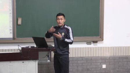 中学体育人教版八年级《足球—脚背外侧运球与脚内侧运球相结合的技术》说课 北京窦震（北京市首届中小学青年教师教学说课大赛）