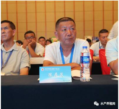 致富经王如峰养龙虾视频_升斗小民如莲如王_王如峰小龙虾致富经