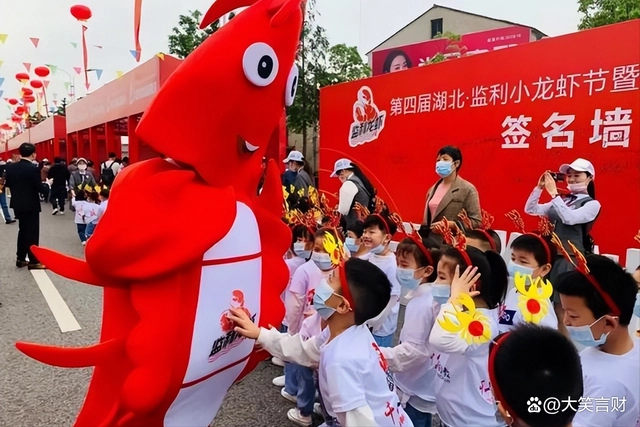 南美白虾养殖技术大全_养南美白对虾虾苗_淡化白美虾养殖基地