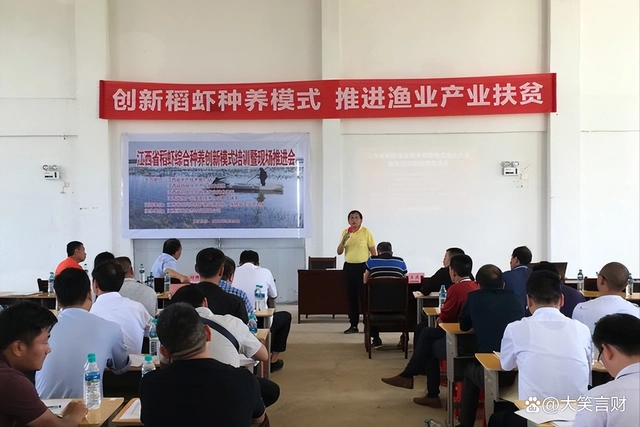 淡化白美虾养殖基地_南美白虾养殖技术大全_养南美白对虾虾苗