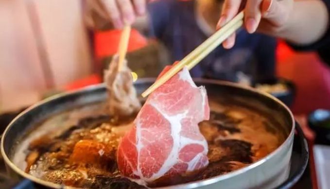 马致富养殖肉牛视频_养马致富经_肉马养殖致富