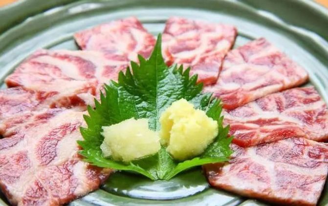 养马致富经_马致富养殖肉牛视频_肉马养殖致富