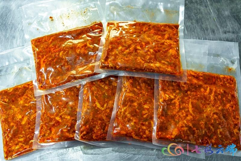 养殖黄山羊视频_致富山羊养殖黄牛好吗_黄山羊养殖致富