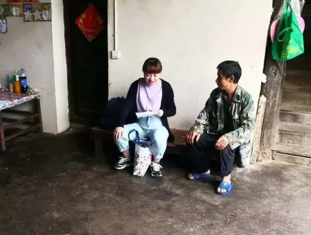 蜜蜂养殖挣钱吗_养蜜蜂致富经_致富经养野蜜蜂