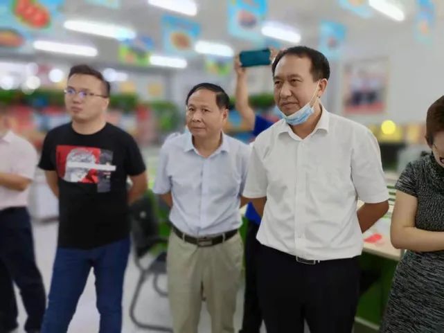 鲮鱼养殖最新技术视频_鳊鱼养殖技术视频_鲽鱼养殖视频