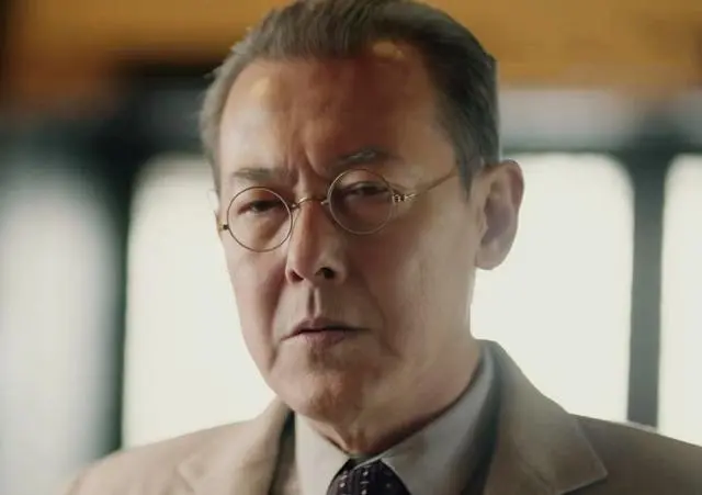 《蜂巢》：谁才是真正的金先生，看懂了这三个细节之后才恍然大悟