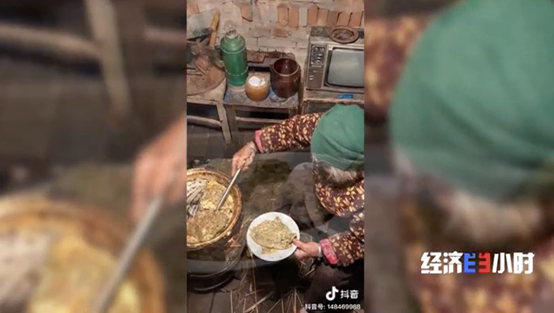 大棚香椿效益怎么样_大棚种植香椿视频_大棚香椿致富经视频