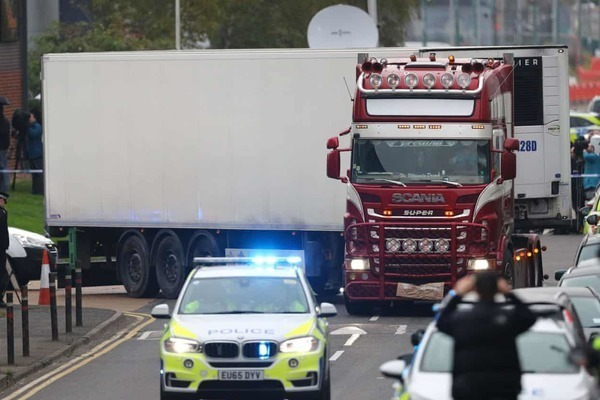 英国货车案余波：越南偷渡“百万富翁村”已有3家报警，偷渡者被称“稻草人”