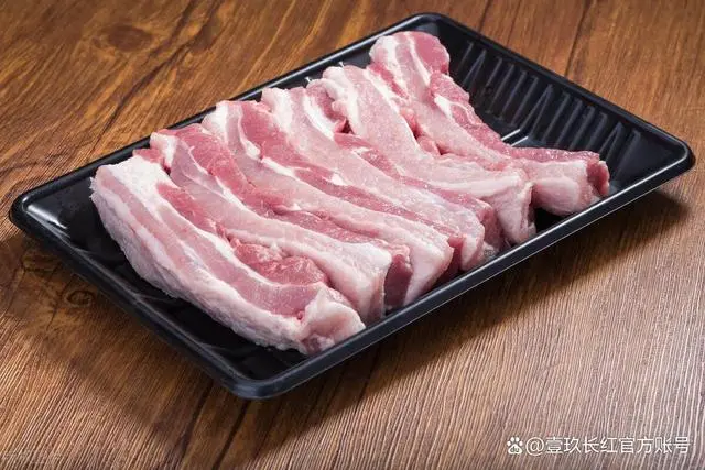 大爷猪肉铺一年卖出110万，只因老板懂得这个道理！