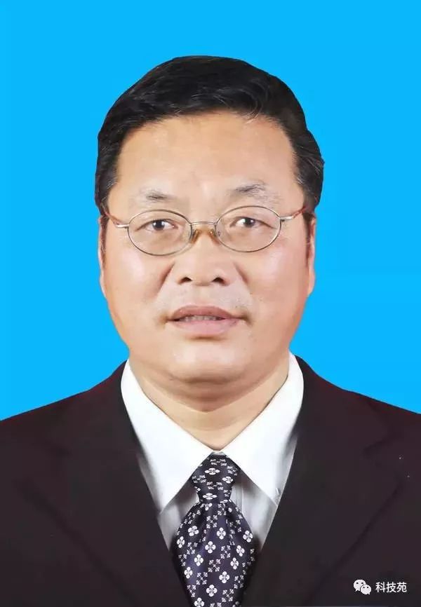 种小麦挣钱吗_农民播种小麦_19岁农民工种植致富小麦