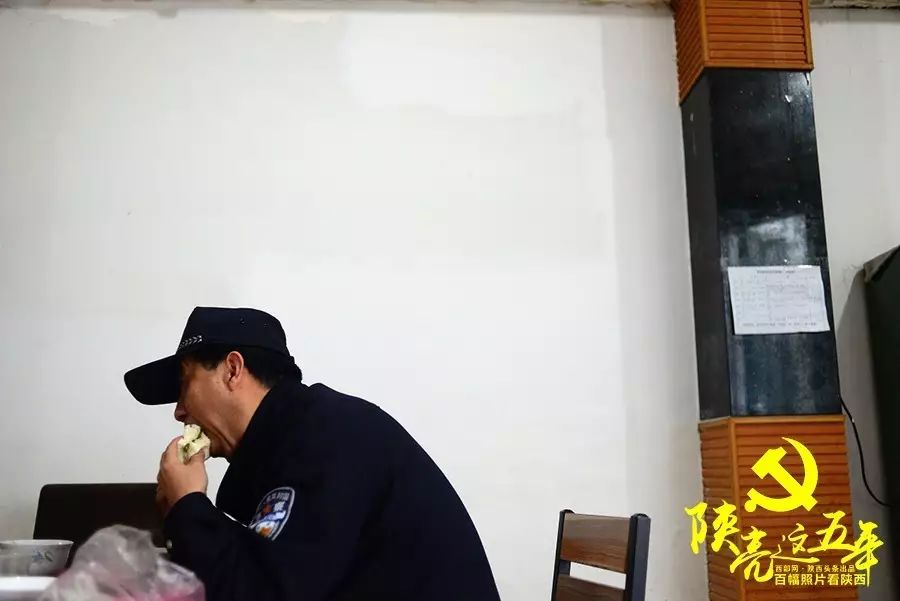 19岁农民工种植致富小麦_种小麦挣钱吗_农民种植小麦的辛苦的过程