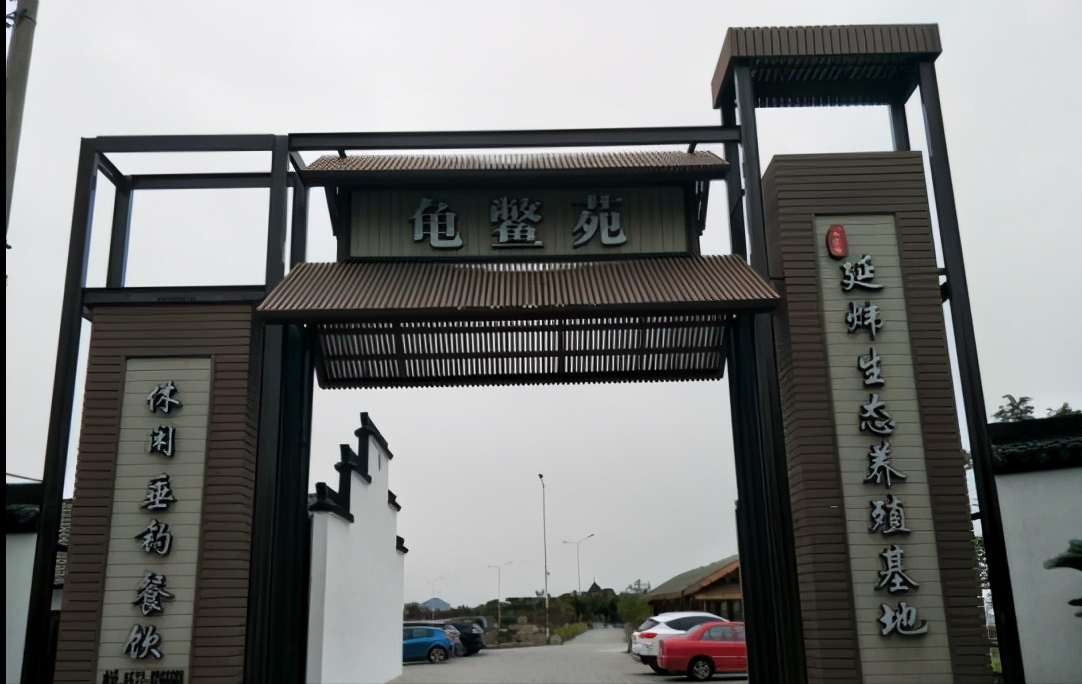 致富经小伙养牛奇招_外国男人养殖致富路_小伙养殖致富