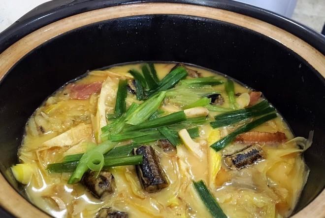 夏至“3黄”：黄鳝经过一年的养殖，体型硕大、肉质饱满
