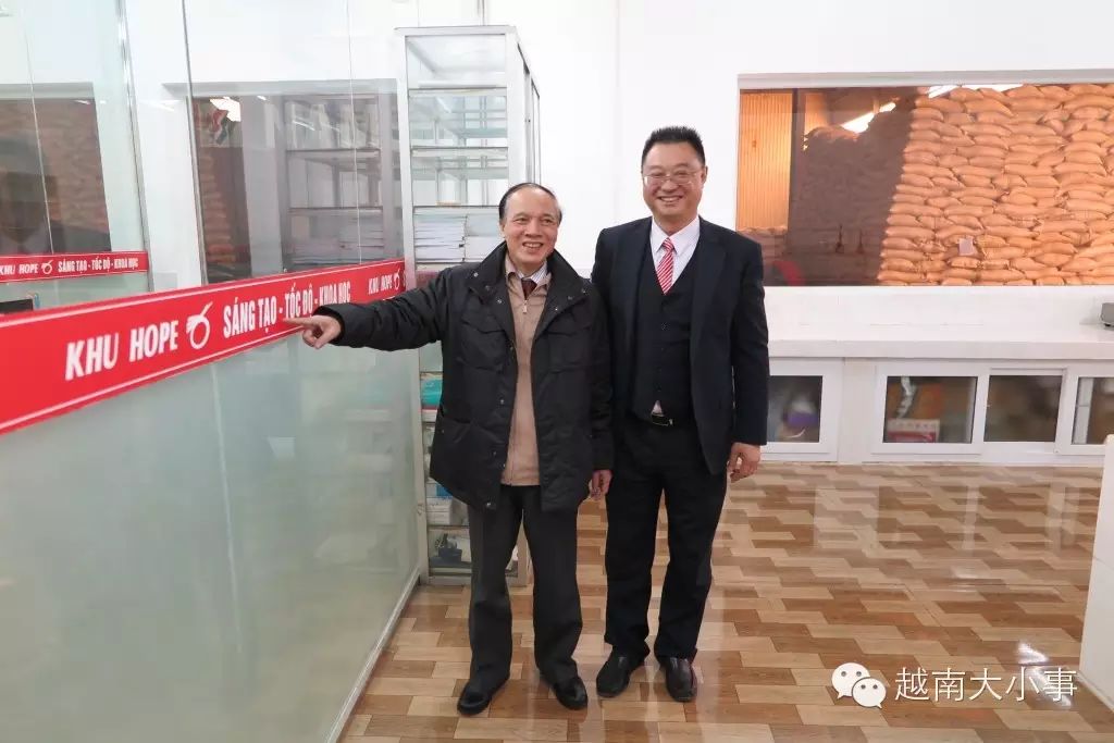 致富经胡志明养蛇视频_胡志明致富经_致富经胡志明