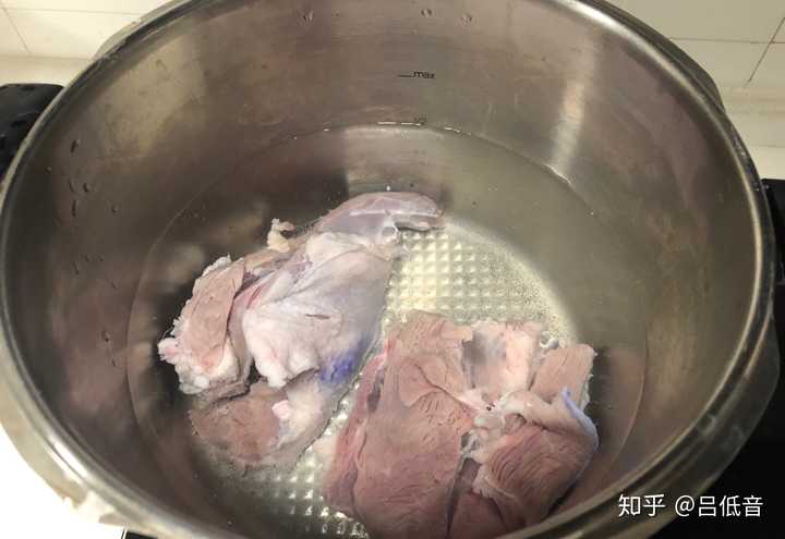 大尾寒羊养殖技术_小尾寒羊养殖视频_大尾寒羊的繁殖
